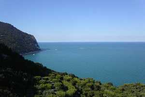 Xtrallusion offers characteristic Bed and Breakfast, B&B, Guest House, Hotel, Albergo and Country Lodge accommodation in Italy. Plus independent self-guided Walking, Adventure, Activity, Skiing and Paragliding Holiday itineraries on the Italian Rivieras, in the Italian Lakes, in the Italian Alps and in some of the most beautiful corners of Italy.